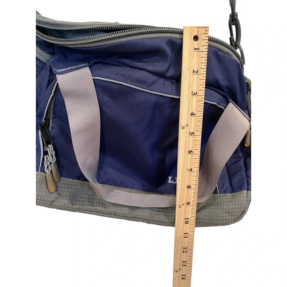 LL Bean Navy Blue Gray‎ Duffle Bag Travel Gym Weekender Carry On Insulated EUC